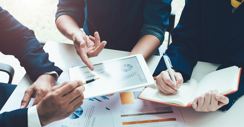 What is financial acumen? image